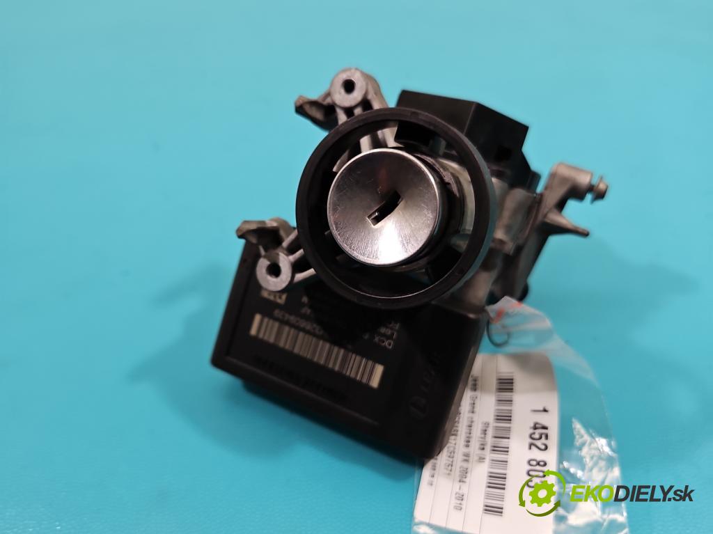 Jeep Grand cherokee WK 2004-2010 3.7 V6 211KM automatic 155 kW 3701 cm3 5- Spínačka 05026185AF (Spínacia skrinka)