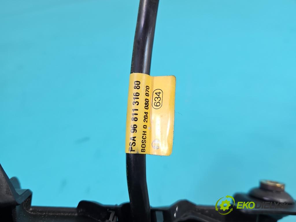 Citroen C4 Grand picasso I 2006-2013 1,8.0 16V 125 hp manual 92 kW 1749 cm3 5- brzda manuál: elektrický: 9659810180 (Ruční brzdy)