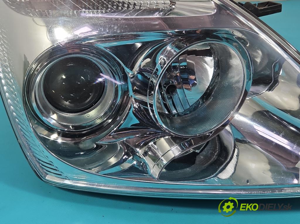 Kia Carnival II 2005-2014 2.9 CRDi 185 HP manual 136 kW 2902 cm3 5- Reflektor: pravý  (Svetlo predné pravé)