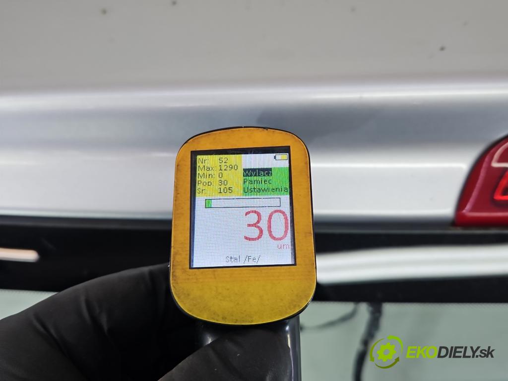 Kia Carnival II 2005-2014 2.9 CRDi 185 hp manual 136 kW 2902 cm3 5- zadní kufrové dveře  (Zadní kapoty)