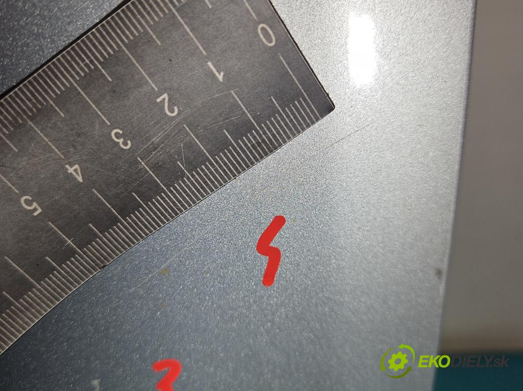 Kia Carnival II 2005-2014 2.9 CRDi 185 hp manual 136 kW 2902 cm3 5- zadní kufrové dveře  (Zadní kapoty)