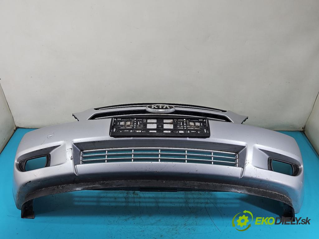 Kia Carnival II 2005-2014 2.9 CRDi 185 hp manual 136 kW 2902 cm3 5- nárazník přední  (Ostatné)