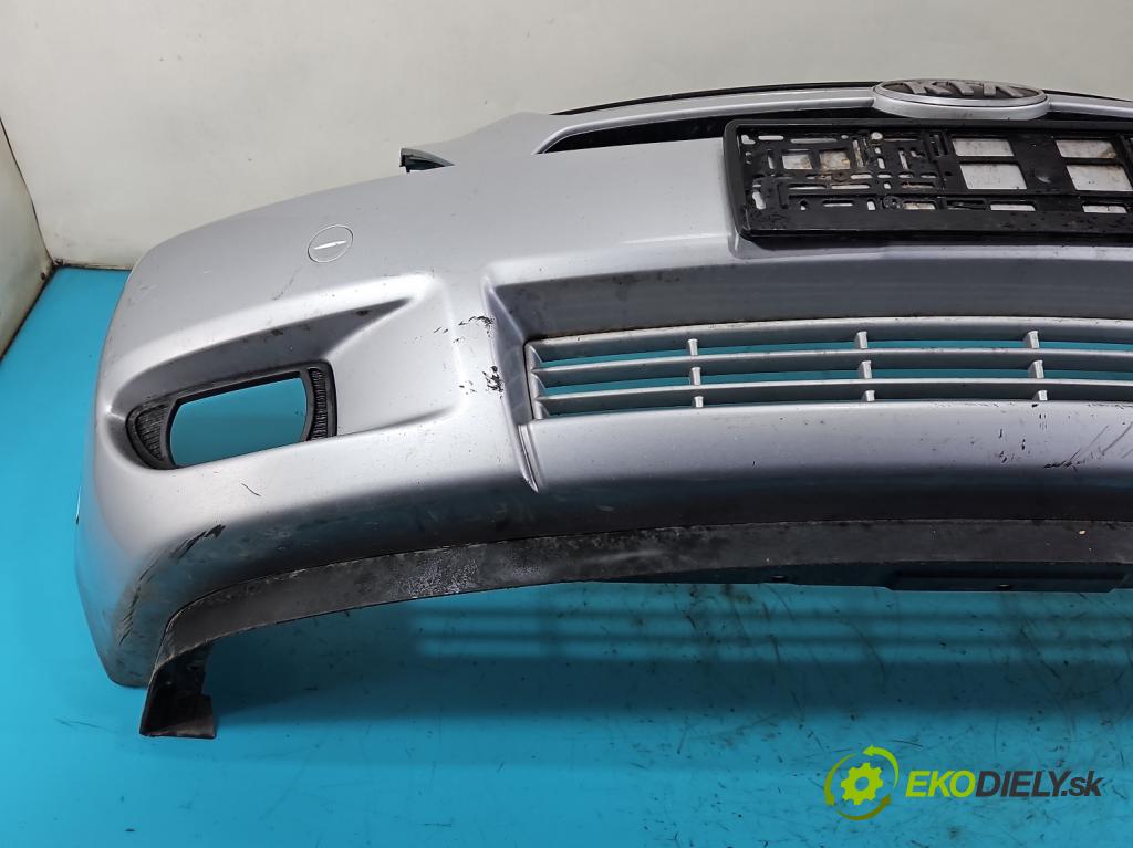 Kia Carnival II 2005-2014 2.9 CRDi 185 hp manual 136 kW 2902 cm3 5- nárazník přední  (Ostatné)