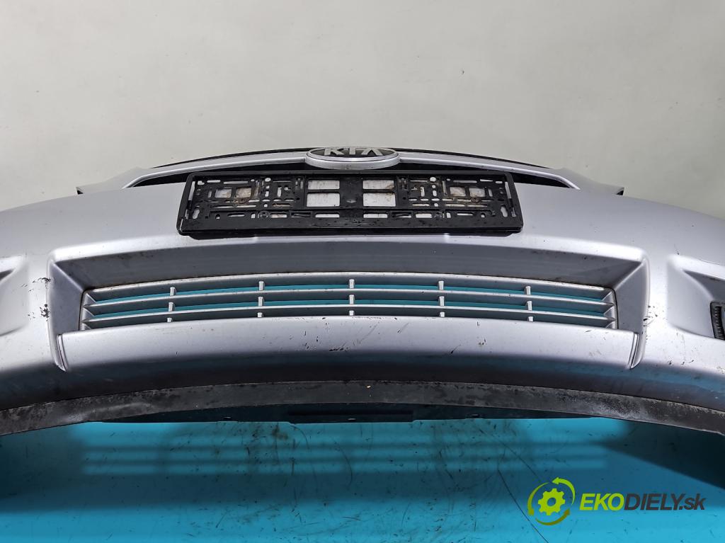 Kia Carnival II 2005-2014 2.9 CRDi 185 hp manual 136 kW 2902 cm3 5- nárazník přední  (Ostatné)