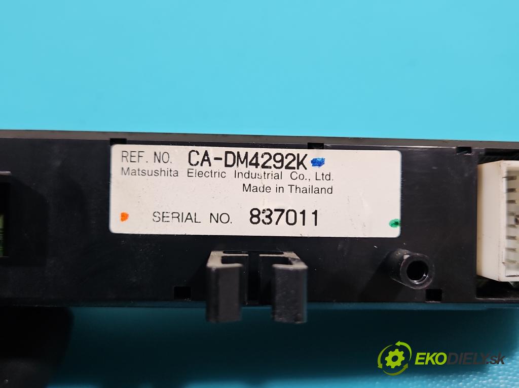 Mazda 6 I GG 2002-2007 1.8 16V 120 HP manual 88 kW 1798 cm3 5- Zobrazit: CA-DM4292K (Prístrojová doska)