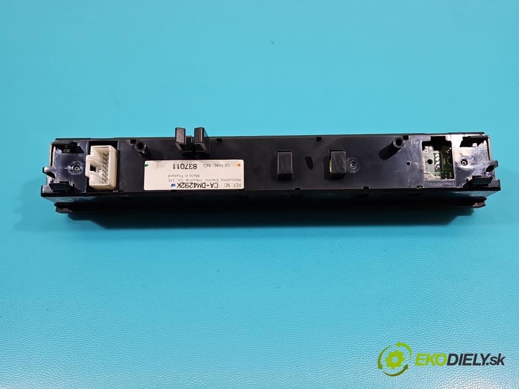 Mazda 6 I GG 2002-2007 1.8 16V 120 HP manual 88 kW 1798 cm3 5- Zobrazit: CA-DM4292K (Prístrojová doska)