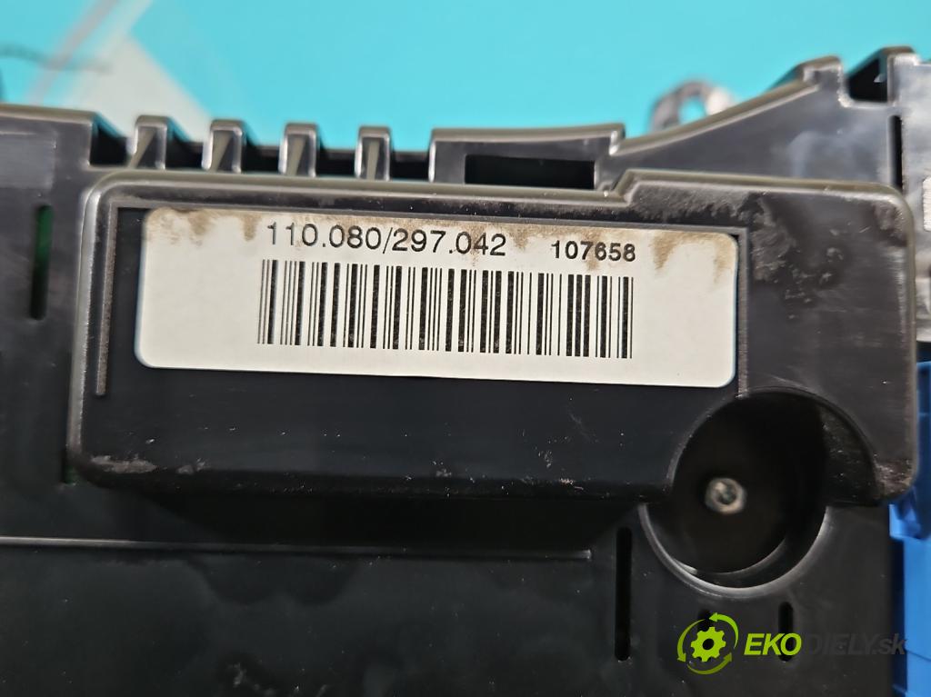 Audi A3 8P 2003-2012 1.4 TFSI 125 HP manual 92 kW 1390 cm3 5- prístrojovka/ budíky 8P0920931R (Prístrojová doska)