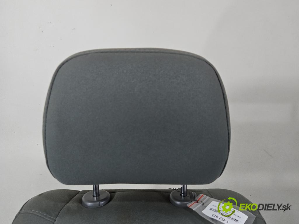 Jeep Grand cherokee WK 2004-2010 3.7 V6 211KM automatic 155 kW 3701 cm3 5- Sedačka ľavý  (Sedadlo)