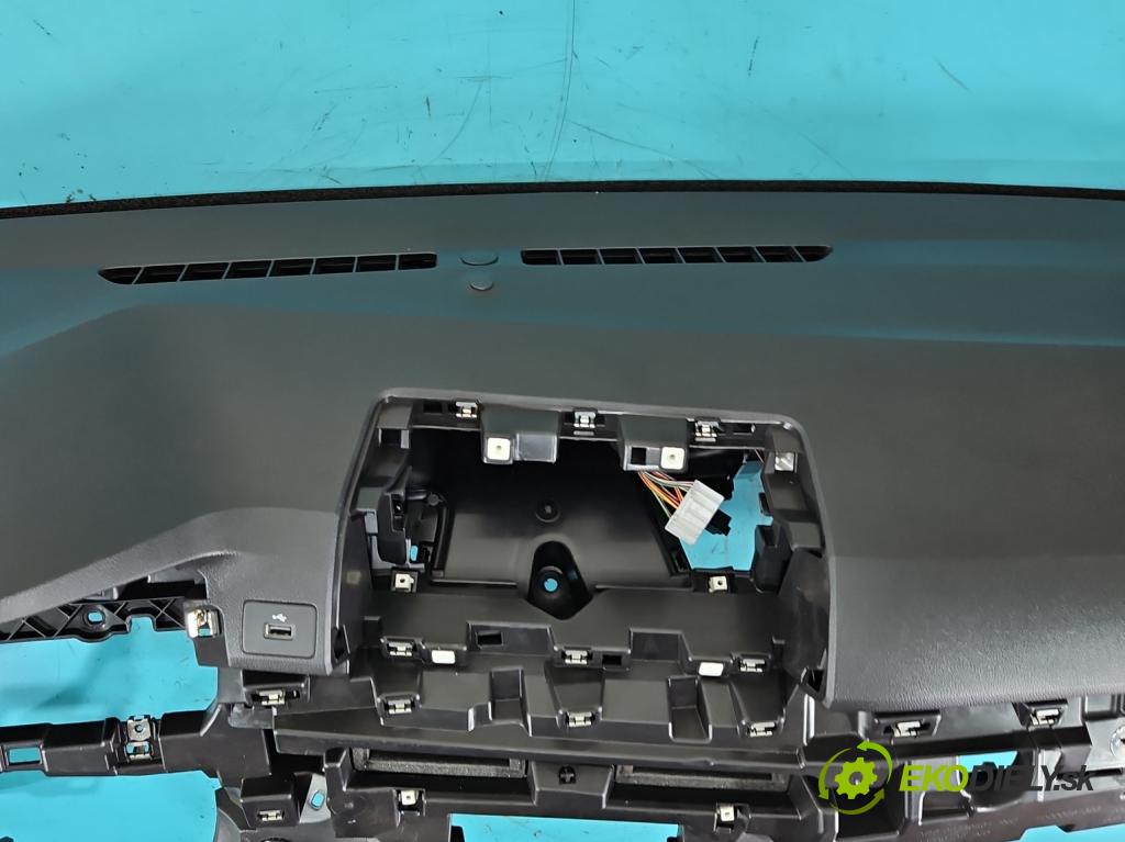 Dacia Sandero III 2020- 1.0 Tce 91 KM manual 67 kW 999 cm3 5- kokpit,pristrojová doska rozdeľovacia