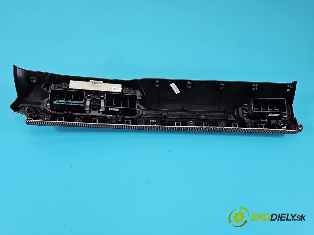 Dacia Sandero III 2020- 1.0 Tce 91 KM manual 67 kW 999 cm3 5- Mřížka: kúrenia stredová 683101161R (Mriežka kúrenia (fukár))