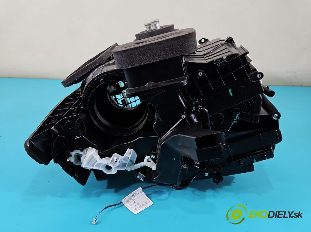 Dacia Sandero III 2020- 1.0 Tce 91KM manual 67 kW 999 cm3 5- radiátor  (Radiátory topení)