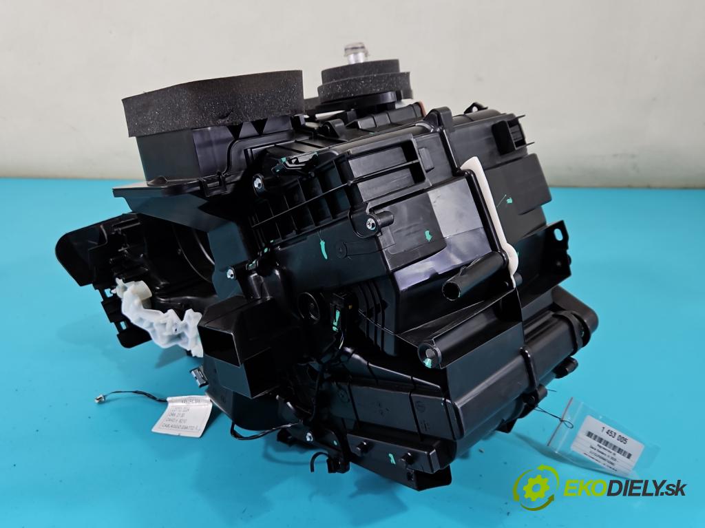 Dacia Sandero III 2020- 1.0 Tce 91KM manual 67 kW 999 cm3 5- radiátor  (Radiátory topení)