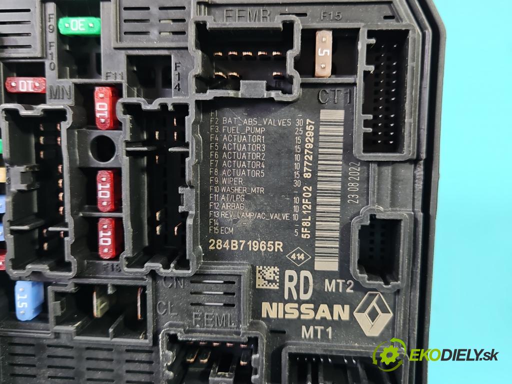 Dacia Sandero III 2020- 1.0 Tce 91 KM manual 67 kW 999 cm3 5- skrinka poistka 284B71965R (Poistková skrinka)