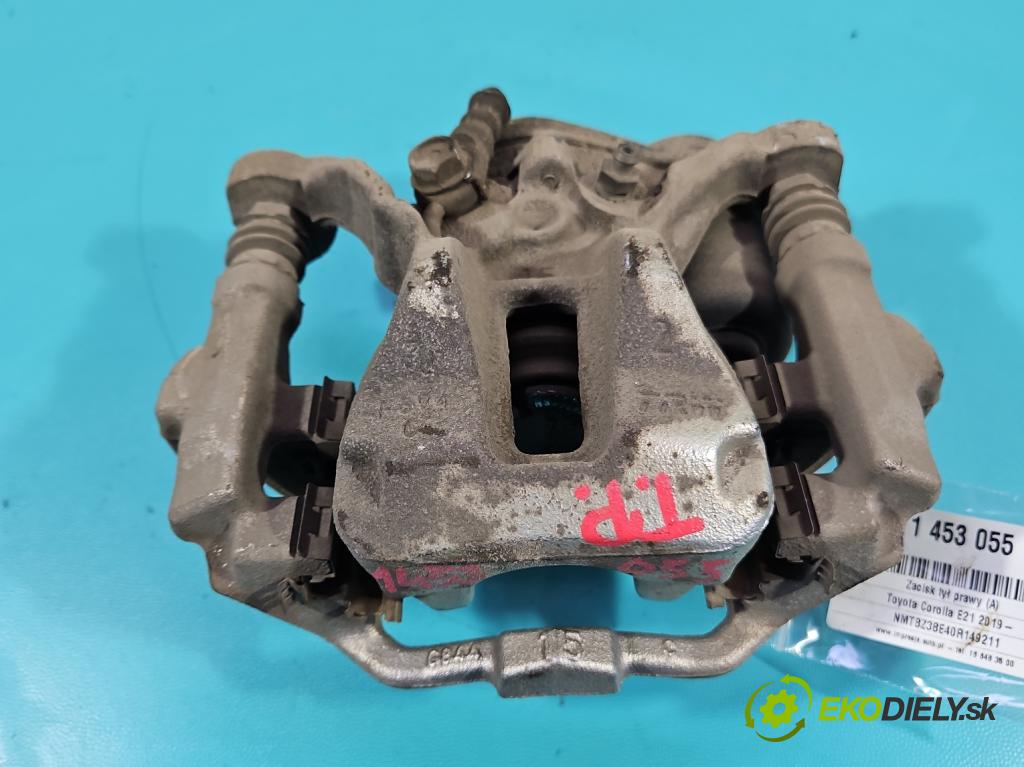 Toyota Corolla E21 2019- 1.8 16V 98 HP automatic 72 kW 1798 cm3 4- brzdič zadné pravý  (Kľučka dverí ostatné)