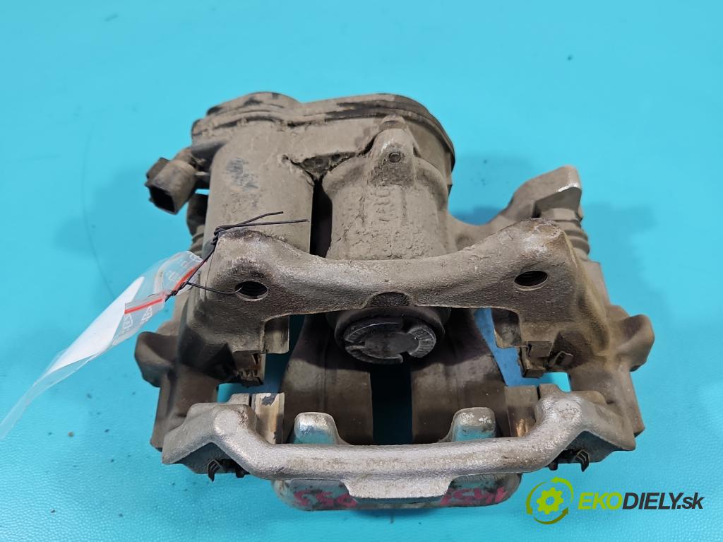 Toyota Corolla E21 2019- 1.8 16V 98 HP automatic 72 kW 1798 cm3 4- brzdič zadné pravý  (Kľučka dverí ostatné)