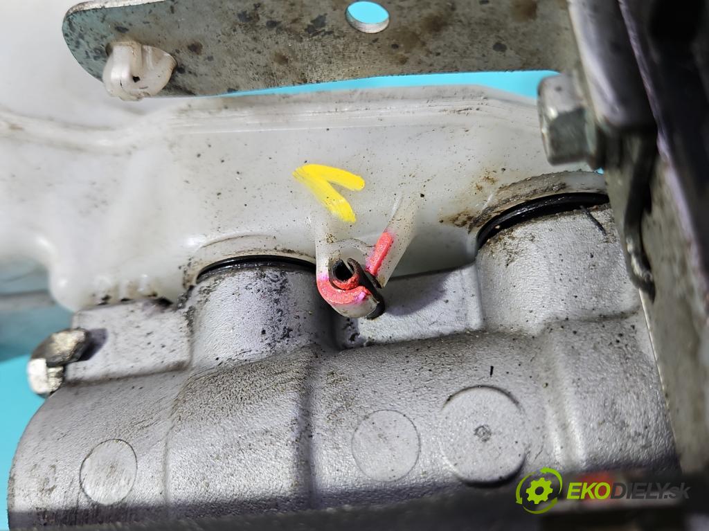 Toyota Corolla E21 2019- 1.8 16V 98 HP automatic 72 kW 1798 cm3 4- čerpadlo brzda: 47210-12340 (Posilňovač bŕzd)