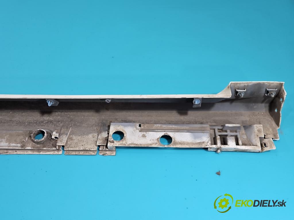 Toyota Corolla E21 2019- 1.8 16V 98 hp automatic 72 kW 1798 cm3 4- lišta práh: levé  (Prahová lišta)