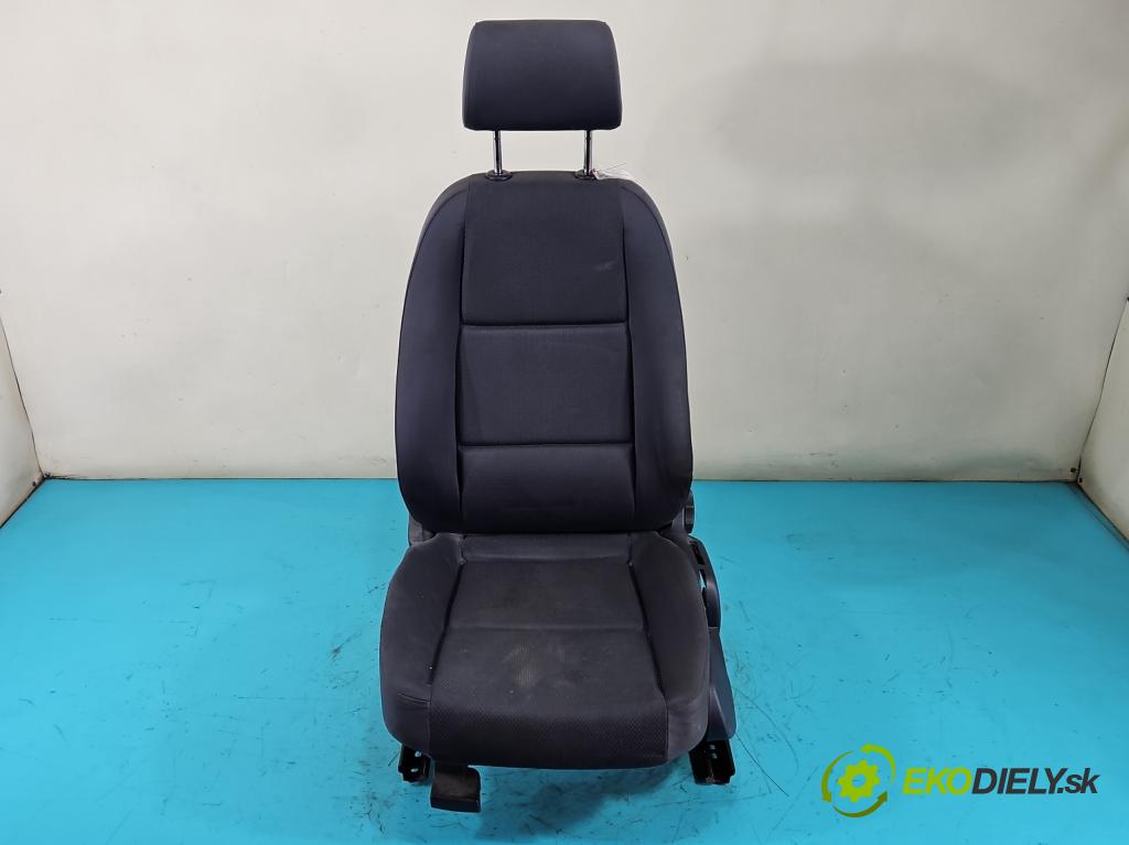 Audi A4 B6 2000-2004 2.0 20V (ALT) 131 HP automatic 96 kW 1984 cm3 4- Sedačka ľavý  (Sedadlo)