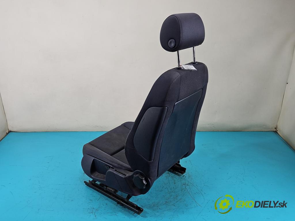 Audi A4 B6 2000-2004 2.0 20V (ALT) 131 HP automatic 96 kW 1984 cm3 4- Sedačka ľavý  (Sedadlo)