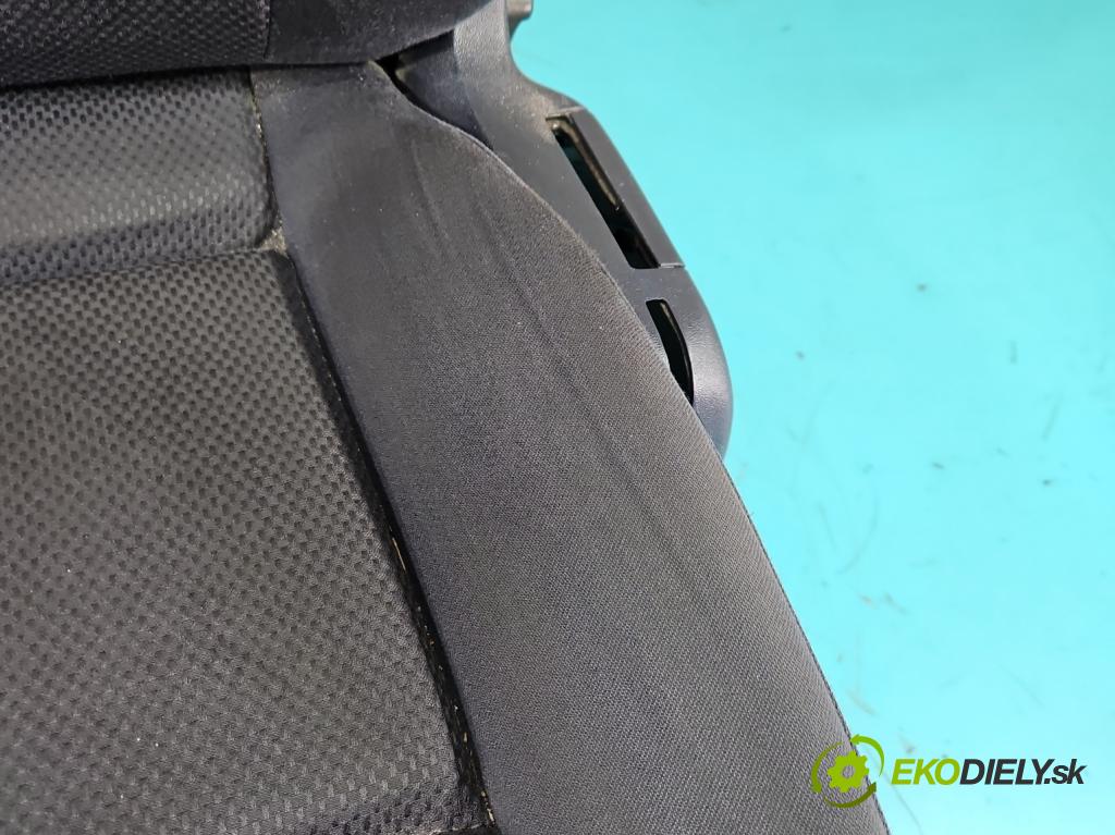 Audi A4 B6 2000-2004 2.0 20V (ALT) 131 HP automatic 96 kW 1984 cm3 4- Sedačka ľavý  (Sedadlo)