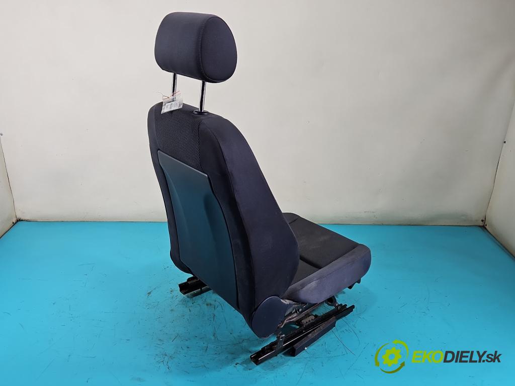 Audi A4 B6 2000-2004 2.0 20V (ALT) 131 HP automatic 96 kW 1984 cm3 4- Sedačka ľavý  (Sedadlo)