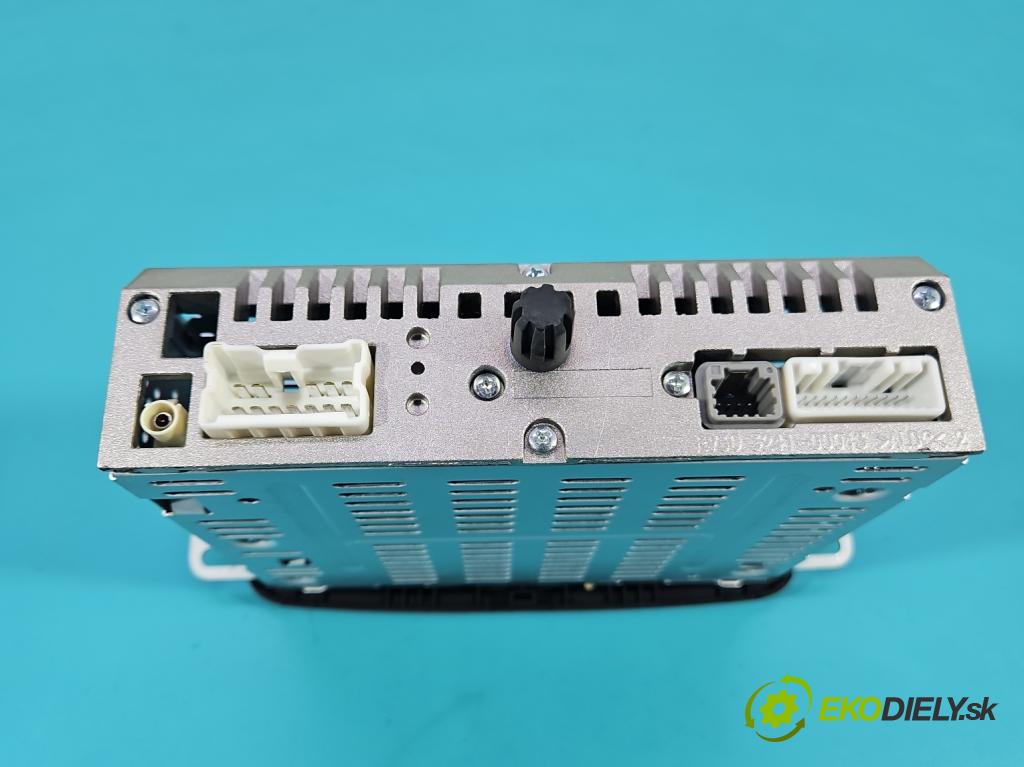 Renault Clio IV 2012-2020 1.1 16V 75 HP manual 55 kW 1149 cm3 5- Radio originál 281154438R
