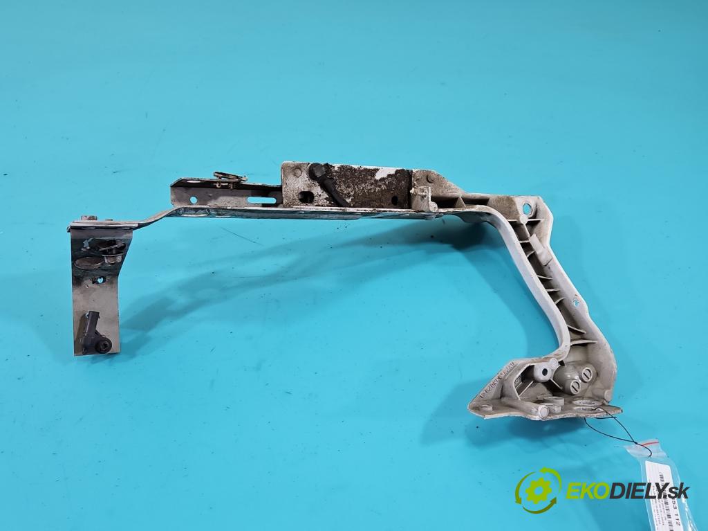 Jaguar XE X760 2015-2024 2.0d 179KM automatic 132 kW 1999 cm3 4- Boty: nárazníku přední levý 3210041