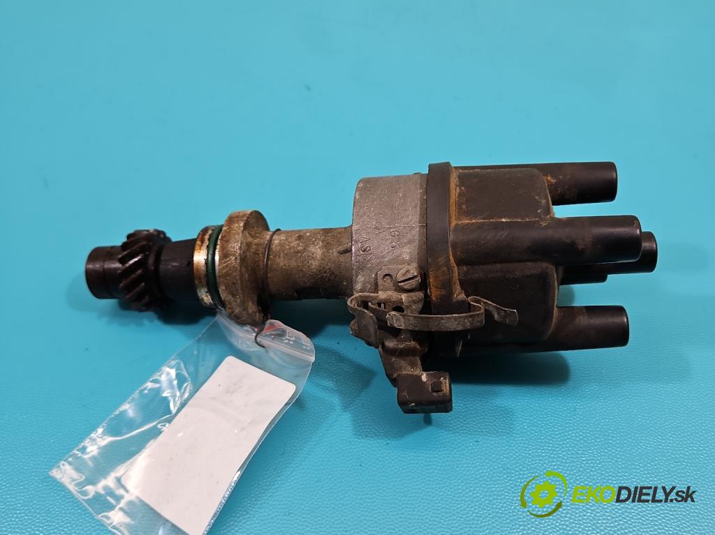 Audi A4 B5 1994-2001 1.6 8V 101 hp manual 74 kW 1595 cm3 4- modul zapalovací 050905205AS (Rozdělovače)