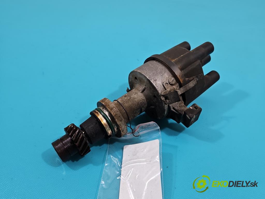 Audi A4 B5 1994-2001 1.6 8V 101 HP manual 74 kW 1595 cm3 4- rozdeľovač 050905205AS (Rozdeľovač)