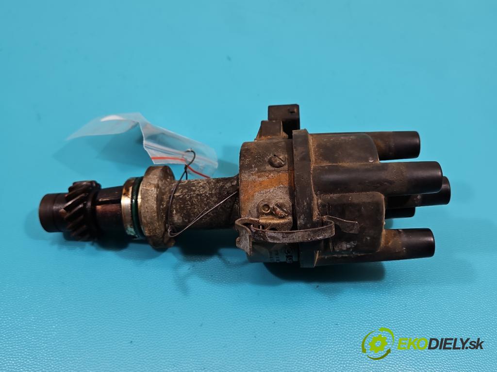 Audi A4 B5 1994-2001 1.6 8V 101 hp manual 74 kW 1595 cm3 4- modul zapalovací 050905205AS (Rozdělovače)