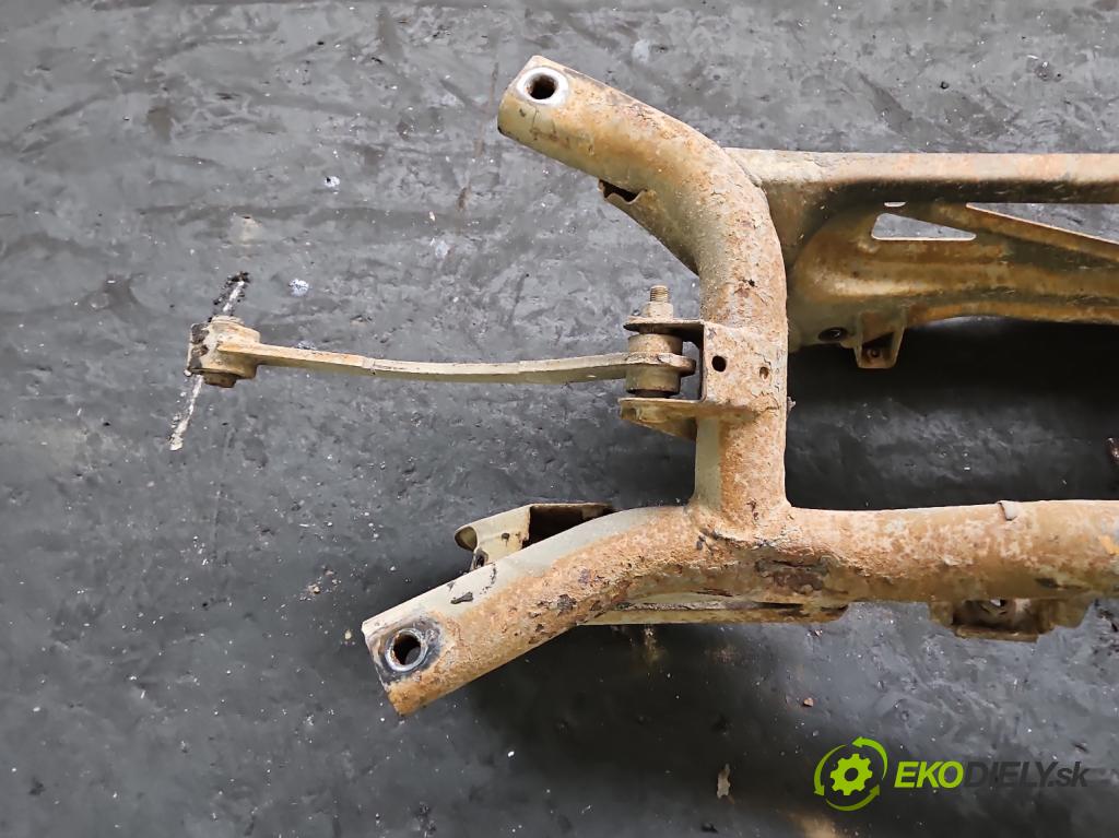 Jeep Compass I 2006-2016 2,2.0 CRD 136hp manual 100 kW 2143 cm3 5- zadní výztuha  (Výztuhy zadní)