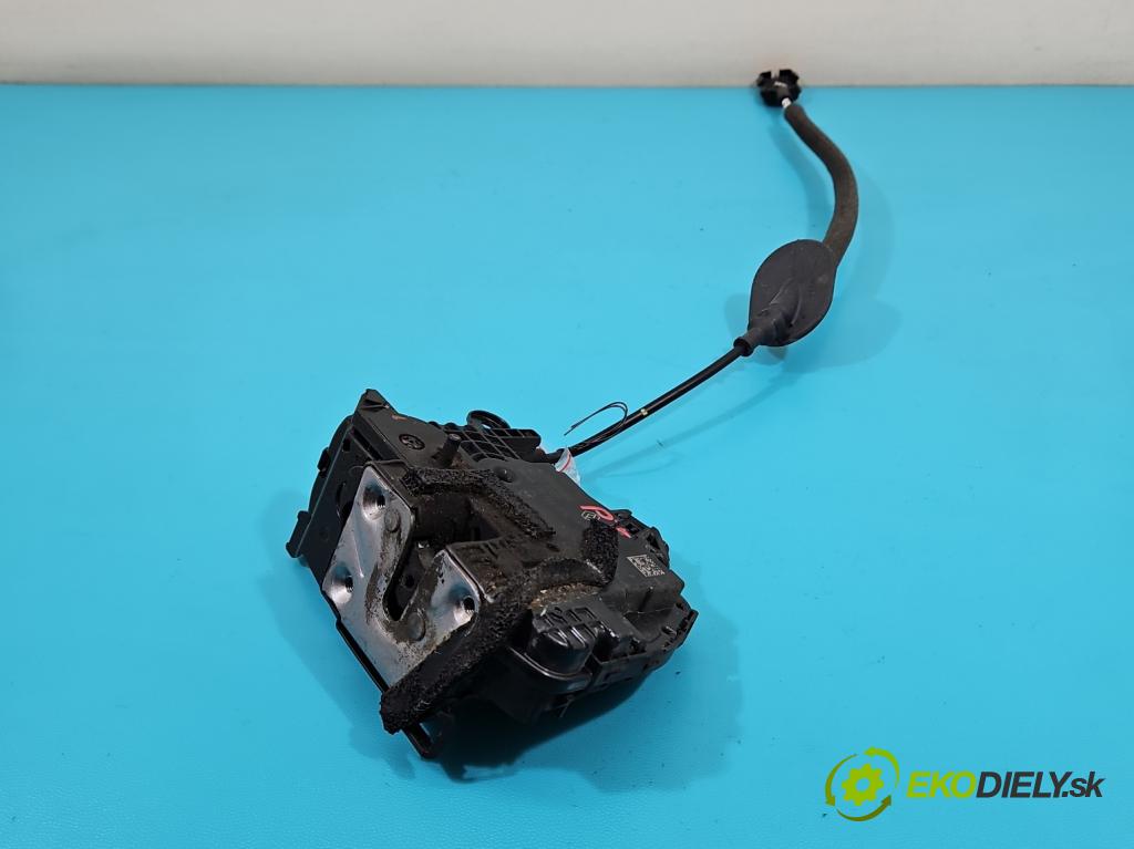 Renault Clio IV 2012-2020 1.1 16V 75 hp manual 55 kW 1149 cm3 5- zámek zadní pravý 825002104R