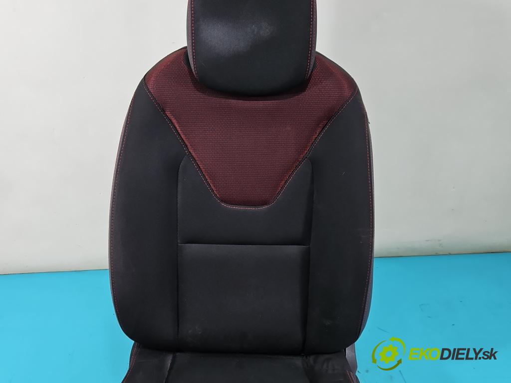 Renault Clio IV 2012-2020 1.1 16V 75 HP manual 55 kW 1149 cm3 5- Sedačka ľavý  (Sedadlo)