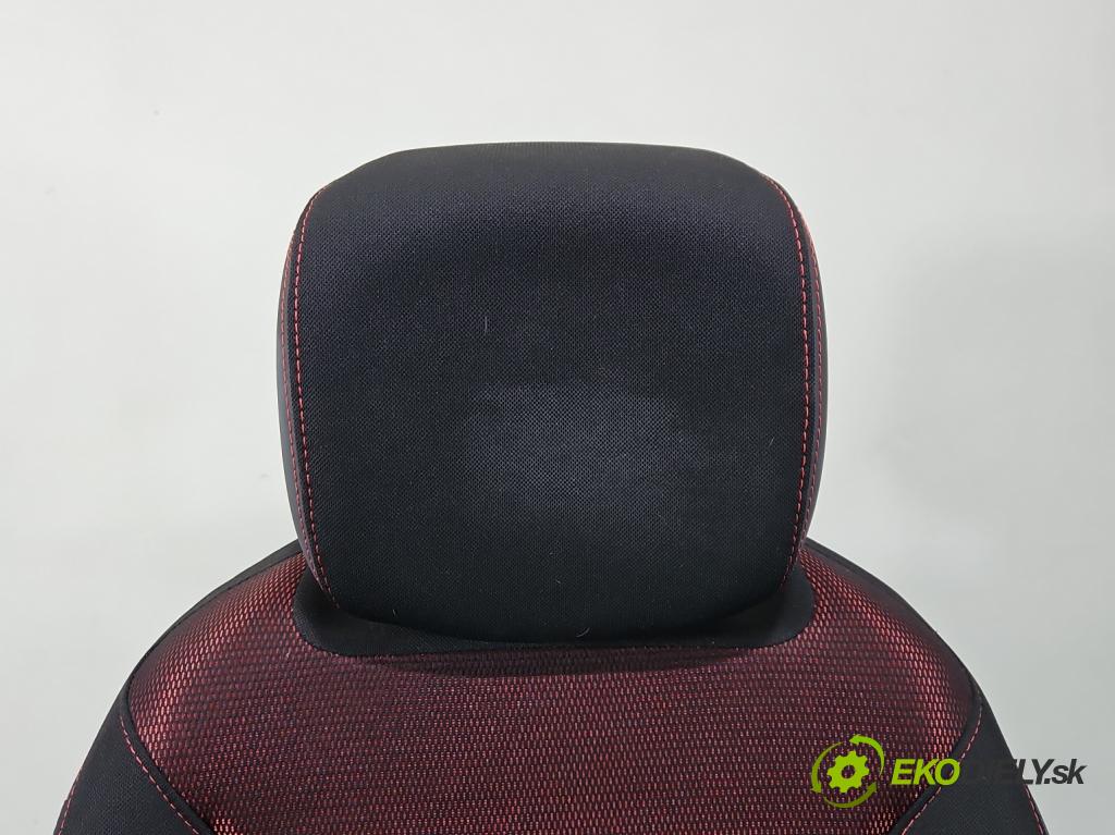 Renault Clio IV 2012-2020 1.1 16V 75 HP manual 55 kW 1149 cm3 5- Sedačka pravý  (Sedadlo)