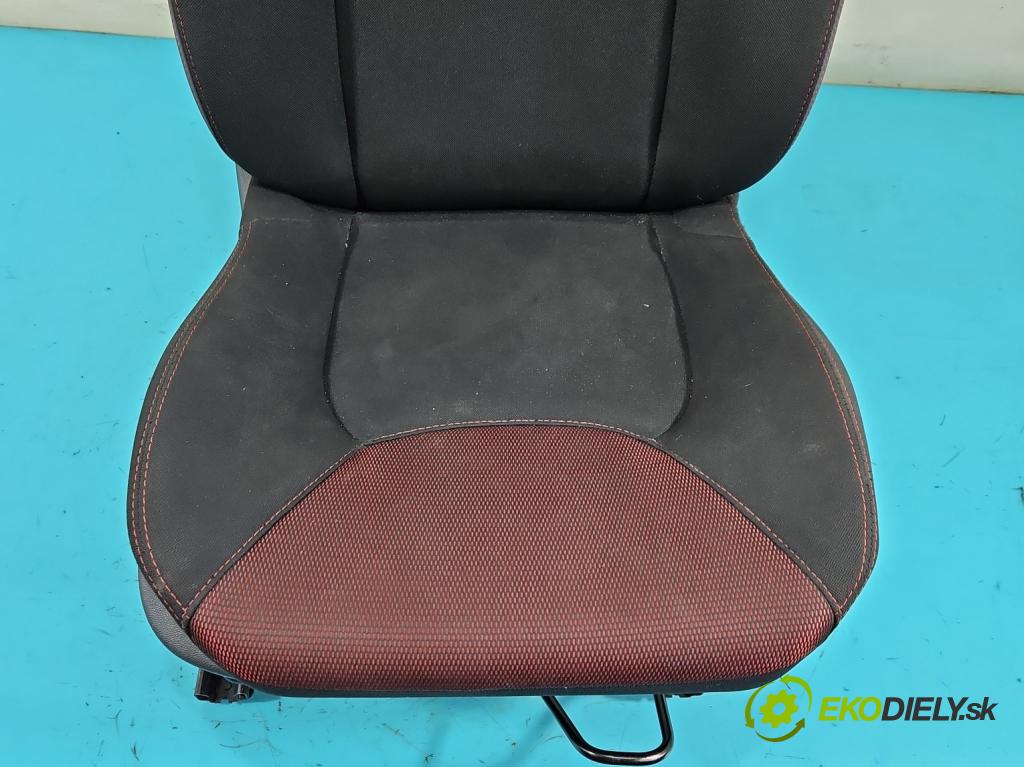 Renault Clio IV 2012-2020 1.1 16V 75 HP manual 55 kW 1149 cm3 5- Sedačka pravý  (Sedadlo)