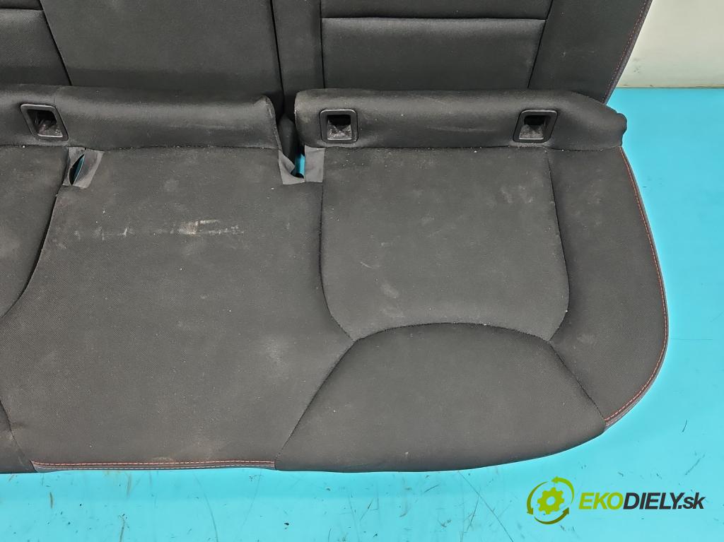 Renault Clio IV 2012-2020 1.1 16V 75 HP manual 55 kW 1149 cm3 5- Pohovka: zadné  (Sedadlo)