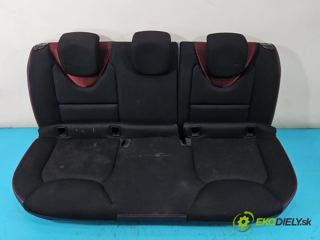 Renault Clio IV 2012-2020 1.1 16V 75 HP manual 55 kW 1149 cm3 5- Pohovka: zadné  (Sedadlo)