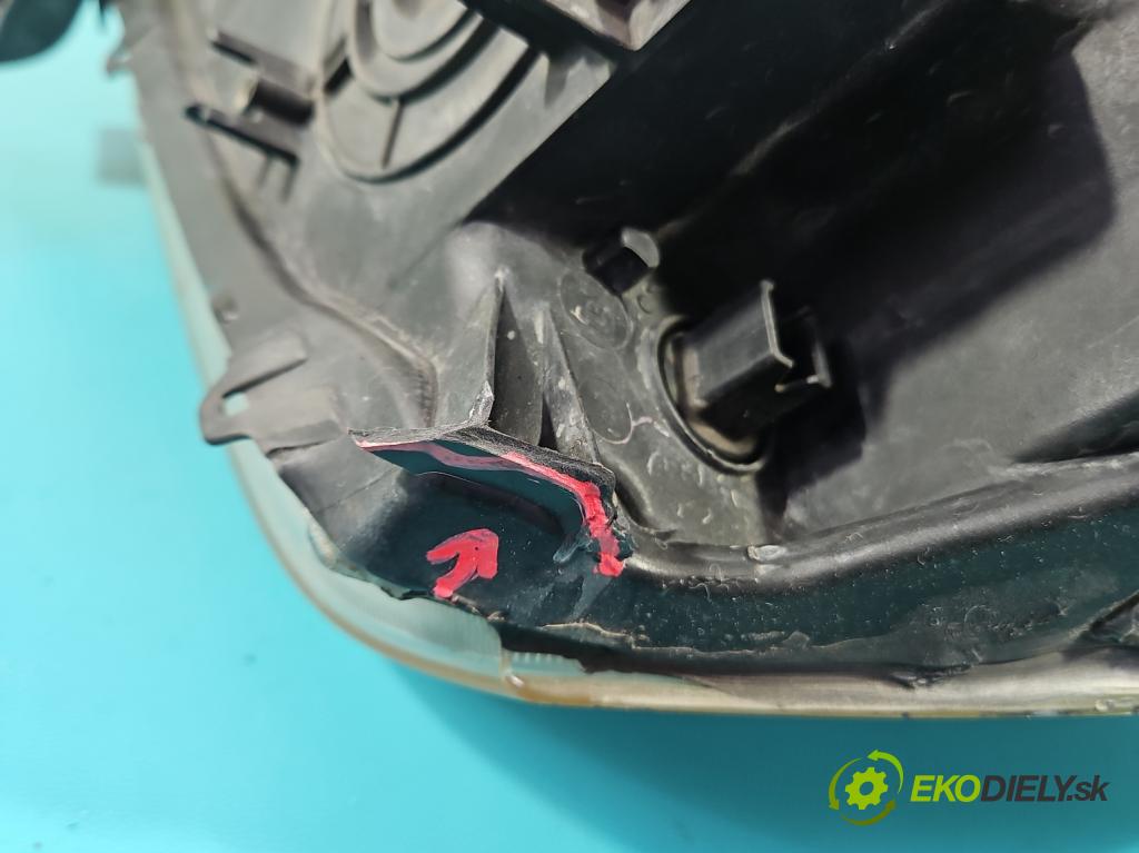 Suzuki Grand Vitara II 2005-2014 2.0 16V 140 HP manual 103 kW 1995 cm3 5- Reflektor: pravý  (Svetlo predné pravé)