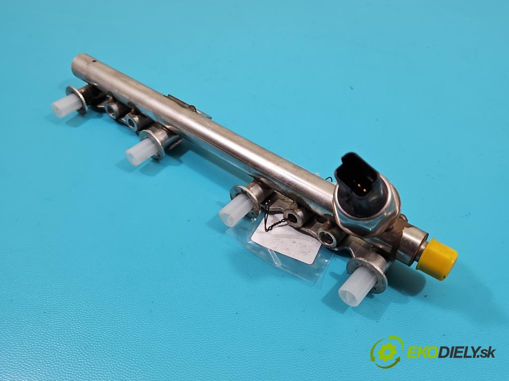 Nissan Juke I 2010-2019 1.2 T 116 HP manual 85 kW 1197 cm3 5- lišta vstrekovacia 175204385R (Vstrekovacia lišta)