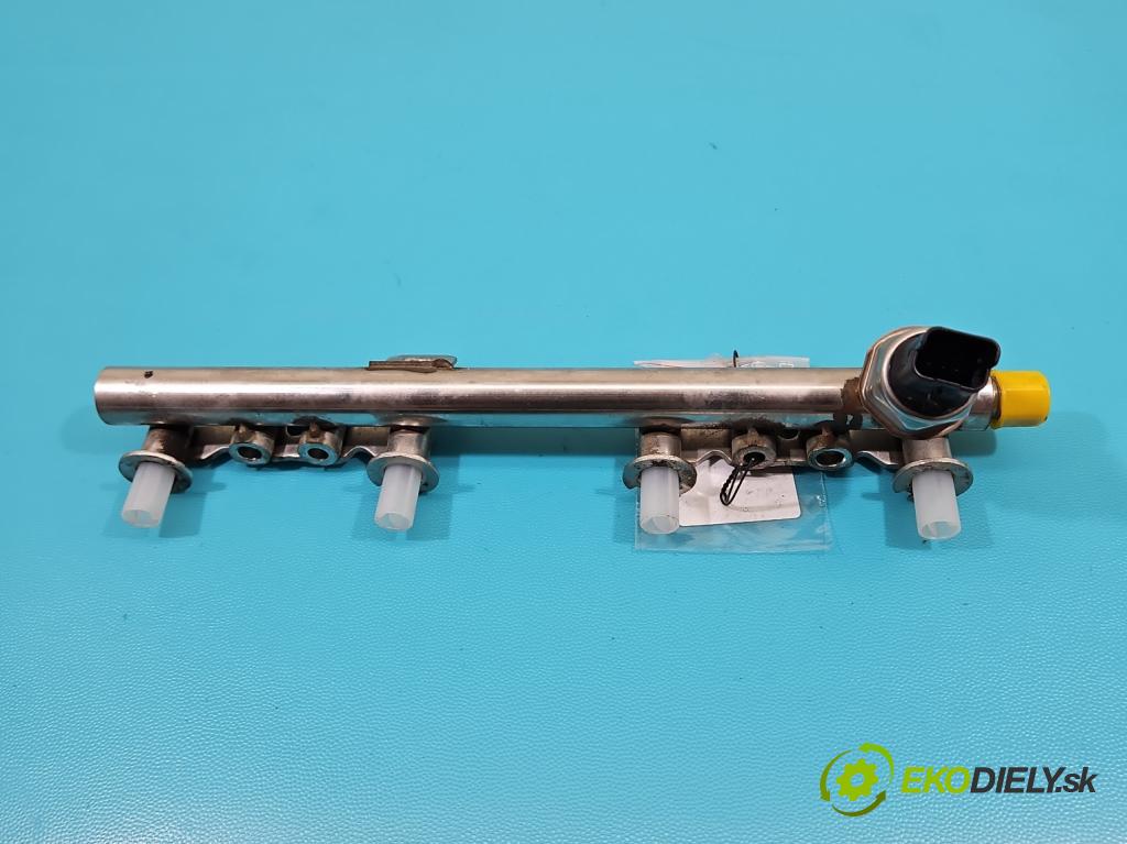 Nissan Juke I 2010-2019 1.2 T 116 HP manual 85 kW 1197 cm3 5- lišta vstrekovacia 175204385R (Vstrekovacia lišta)