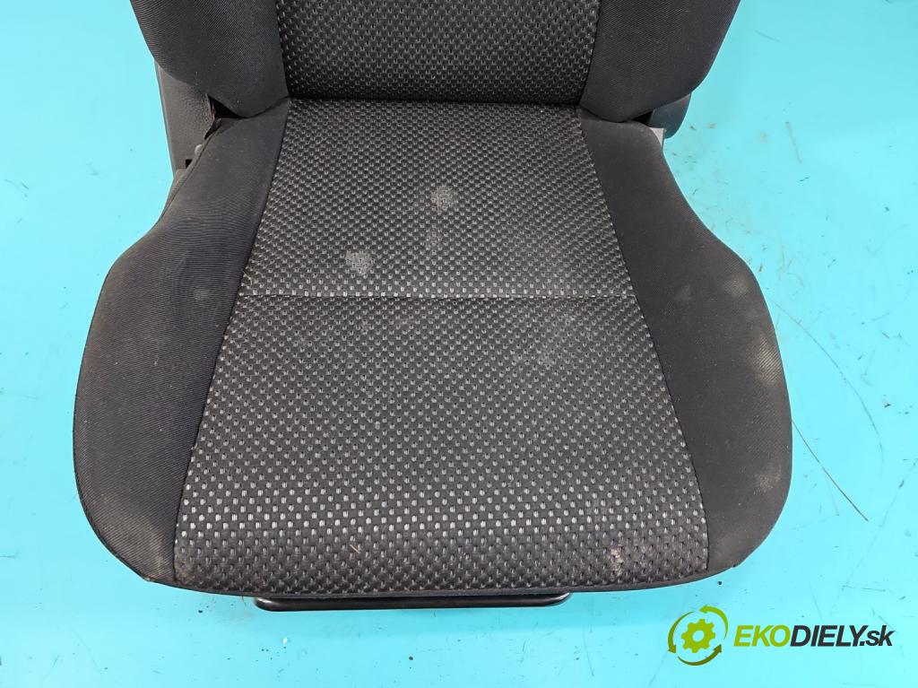 Suzuki Grand Vitara II 2005-2014 2.0 16V 140 HP manual 103 kW 1995 cm3 5- Sedačka pravý  (Sedadlo)