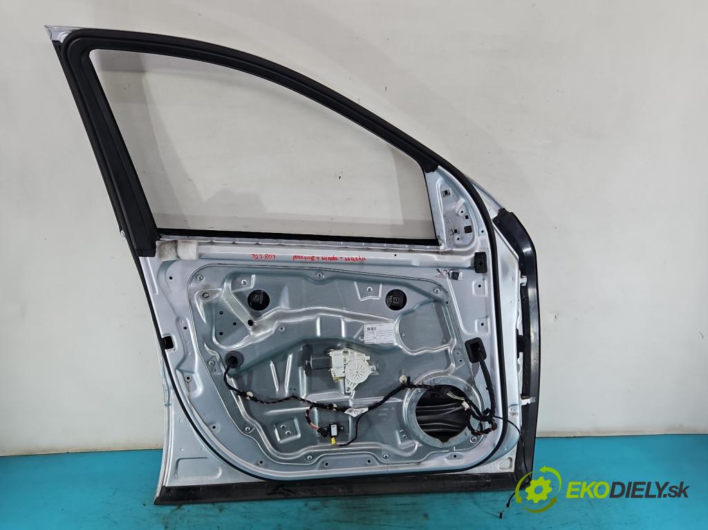 Mercedes ML W164 2005-2011 3.0 cdi (642940) 224hp automatic 165 kW 2987 cm3 5- dvere predné ľavé  (Kľučka dverí ostatné)