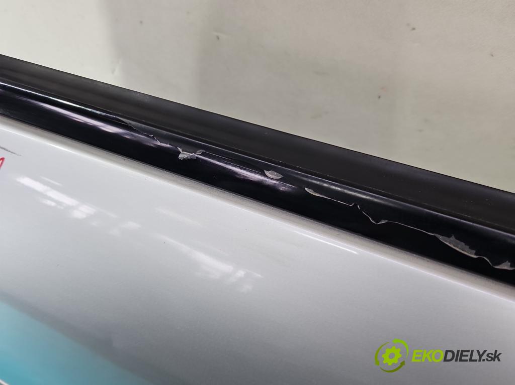 Mercedes ML W164 2005-2011 3.0 cdi (642940) 224hp automatic 165 kW 2987 cm3 5- dvere predné ľavé  (Kľučka dverí ostatné)