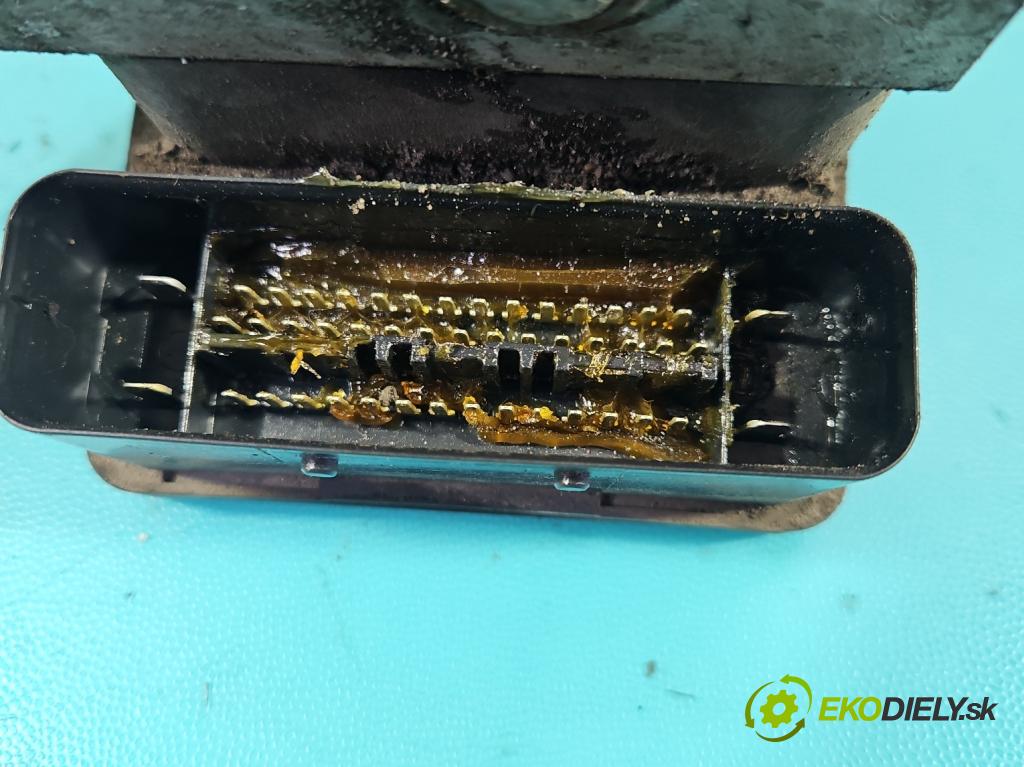 Peugeot 1007 1.4 hdi 68 HP manual 50 kW 1398 cm3 3- čerpadlo abs 9654777580 (Pumpa ABS)