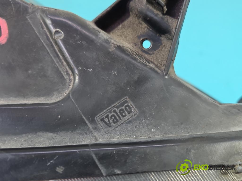 Peugeot 1007 1.4 hdi 68 HP manual 50 kW 1398 cm3 3- Reflektor: pravý 9644997180 (Svetlo predné pravé)