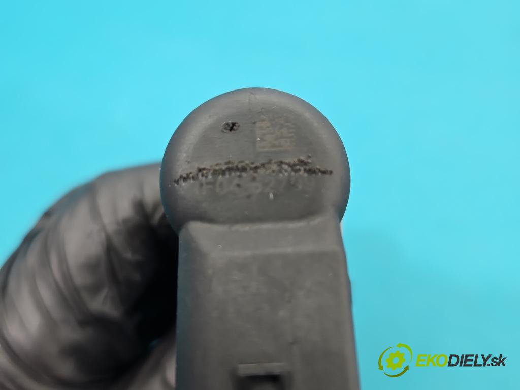 Peugeot 1007 1.4 hdi 68 HP manual 50 kW 1398 cm3 3- vstrek 9655304880 (Vstrekovač paliva)