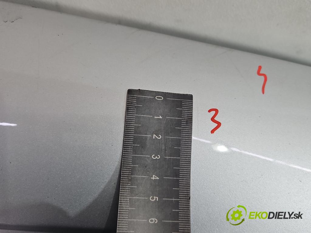 Audi A3 8P 2003-2012 1.4 TFSI 125 hp manual 92 kW 1390 cm3 5- blatnik přední pravý  (Ostatné)