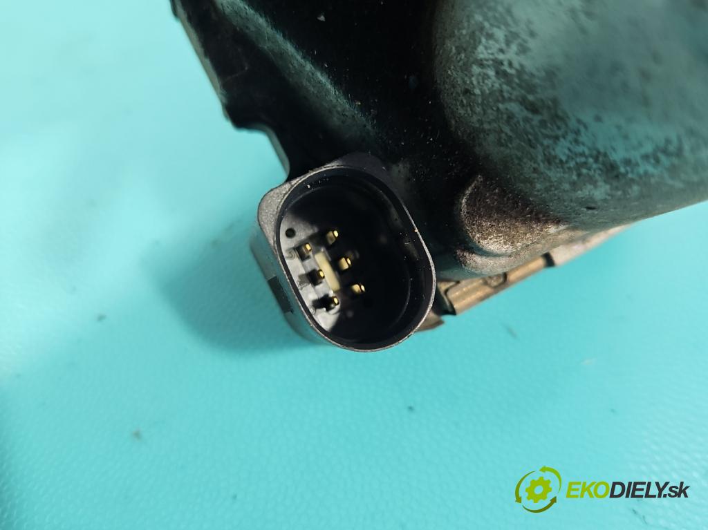 Audi A4 B6 2000-2004 2.0 20V (ALT) 131 HP automatic 96 kW 1984 cm3 4- klapka 06B133062H (Škrtiaca klapka)