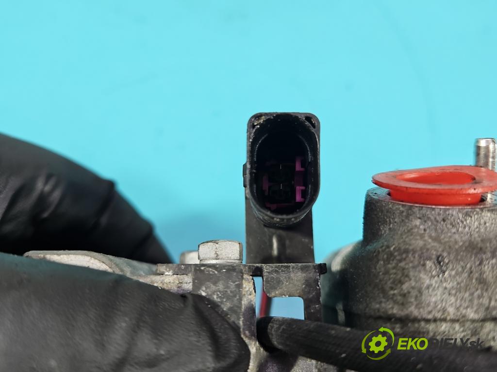 Audi A4 B6 2000-2004 2.0 20V (ALT) 131 HP automatic 96 kW 1984 cm3 4- Kompresor: klimatizácie 447220-8412 (Kompresor klimatizácie)