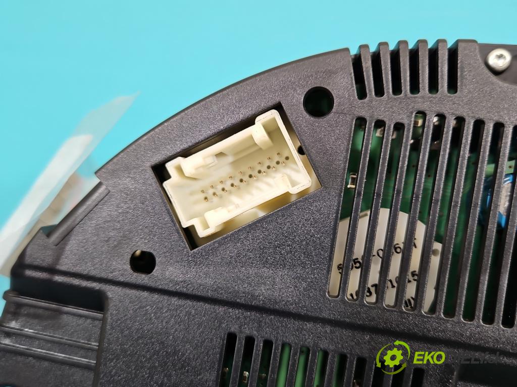 Mercedes A W169 2004-2012 1.5 95 HP manual 70 kW 1498 cm3 5- prístrojovka/ budíky 1031098101 (Prístrojová doska)